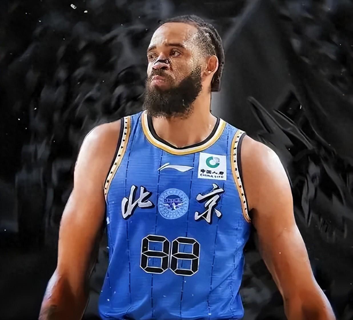 乐竞体育平台-4投1中!球队赢33分,顶薪内线正负值为0,球迷:你甚至不配打NBL